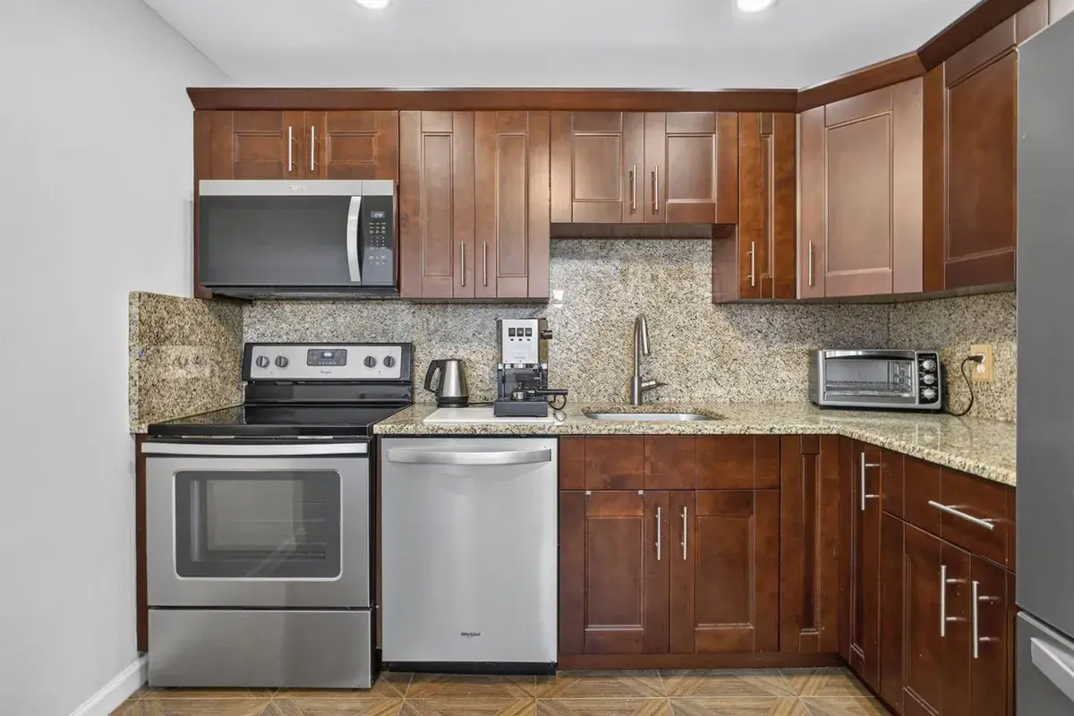 307 Wellington C, West Palm Beach FL 33417
