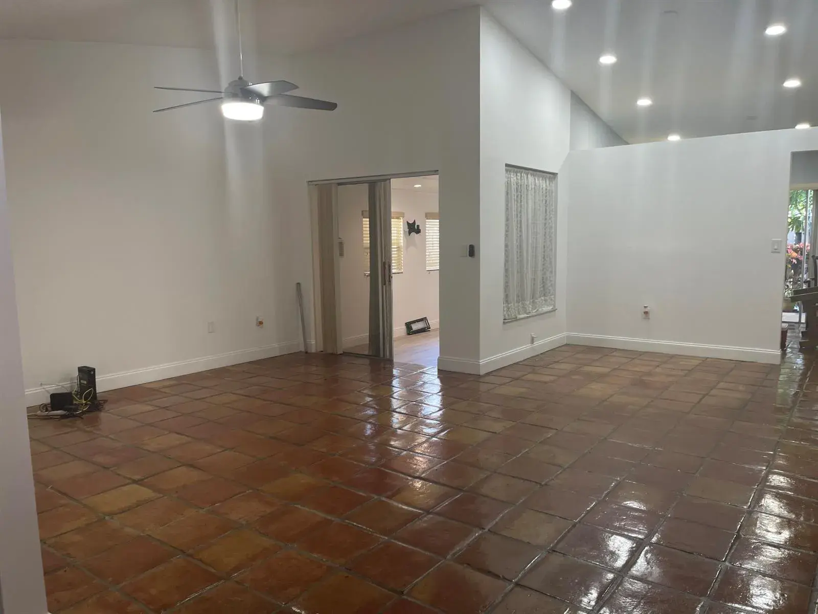 19823 NW 64th Place, Hialeah FL 33015