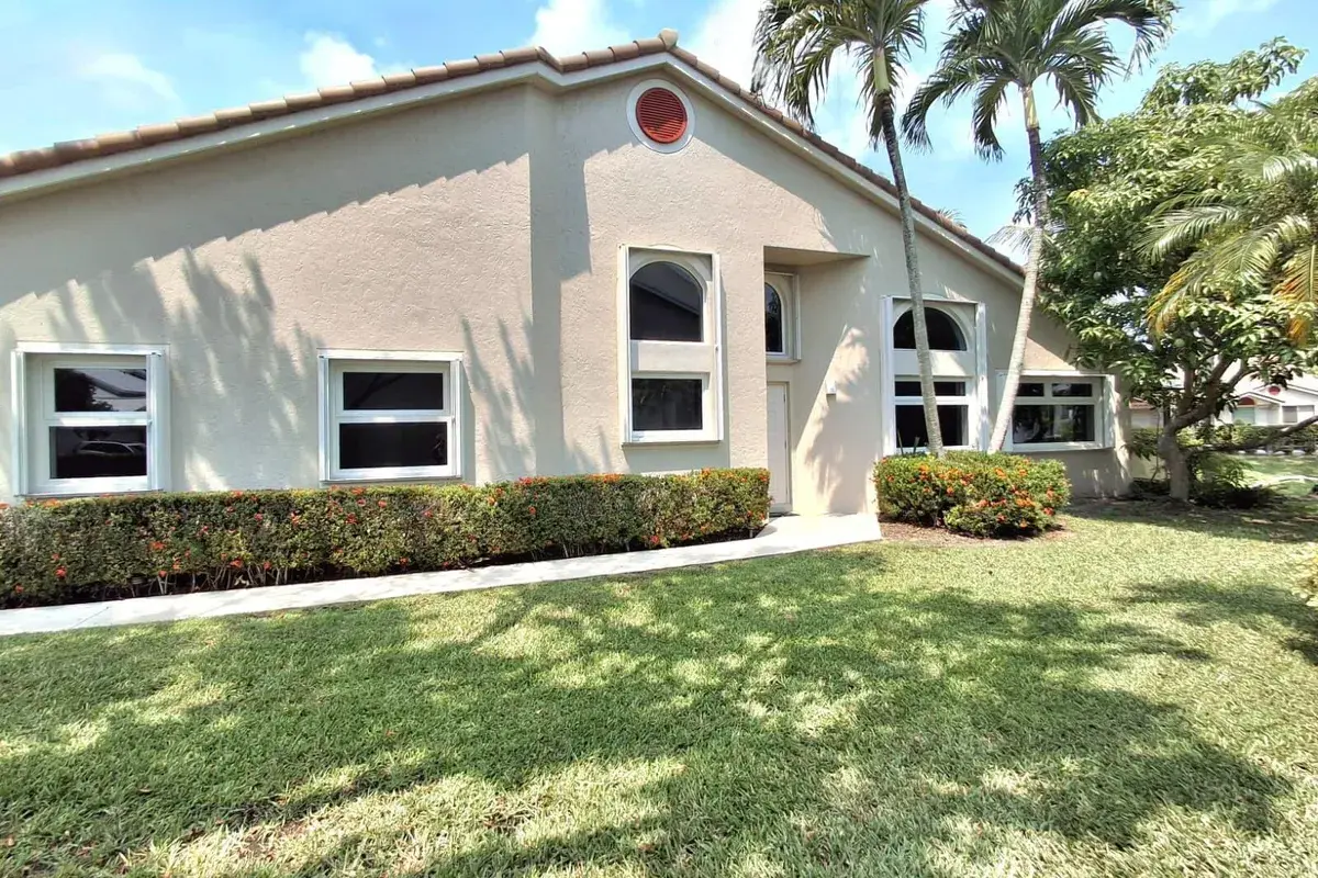 7400 Pinewalk Drive S, Margate FL 33063