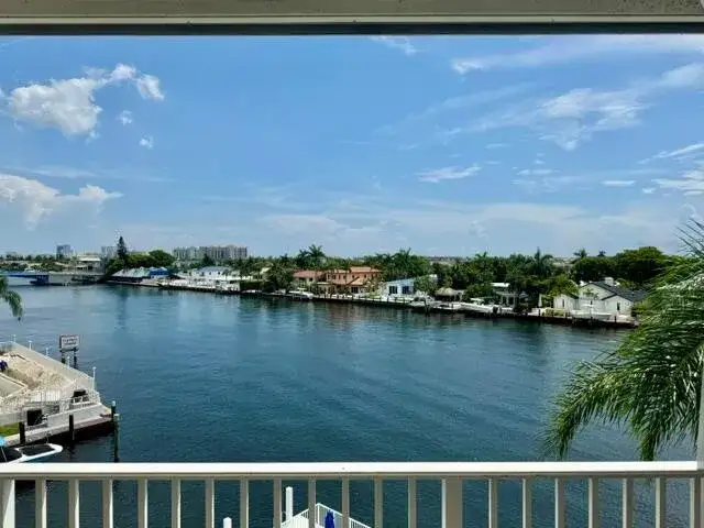 3100 NE 47th Court # 401, Fort Lauderdale FL 33308