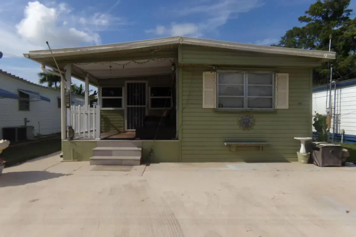4238 S 88th Place S, Boynton Beach FL 33436