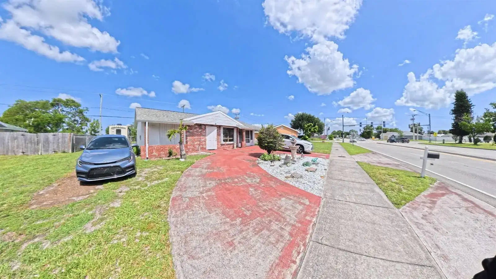 372 NW Airoso Boulevard, Port St. Lucie FL 34983 photo 2