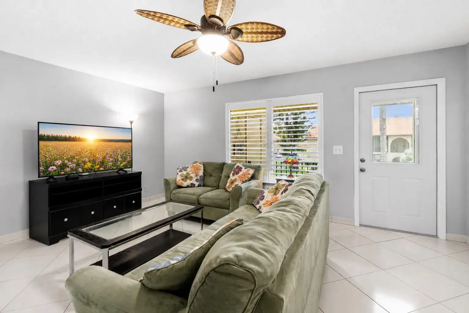 317 Knotty Pine Circle # 2, FL 33463 photo 2