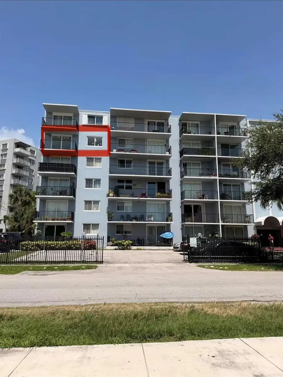 12500 NE 15th Avenue # 516, North Miami FL 33161 photo 2