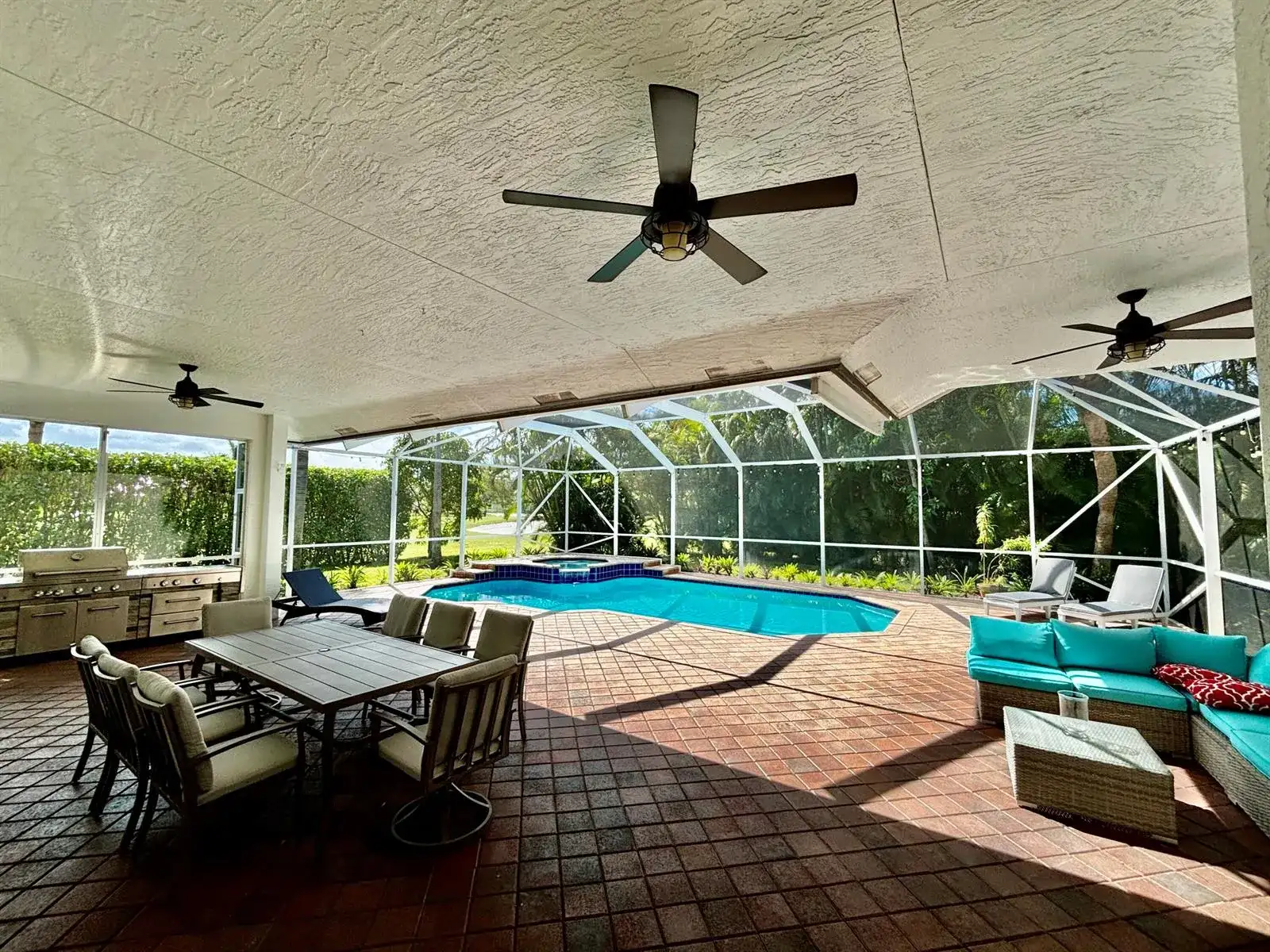 1920 S Club Drive, Wellington FL 33414 photo 2