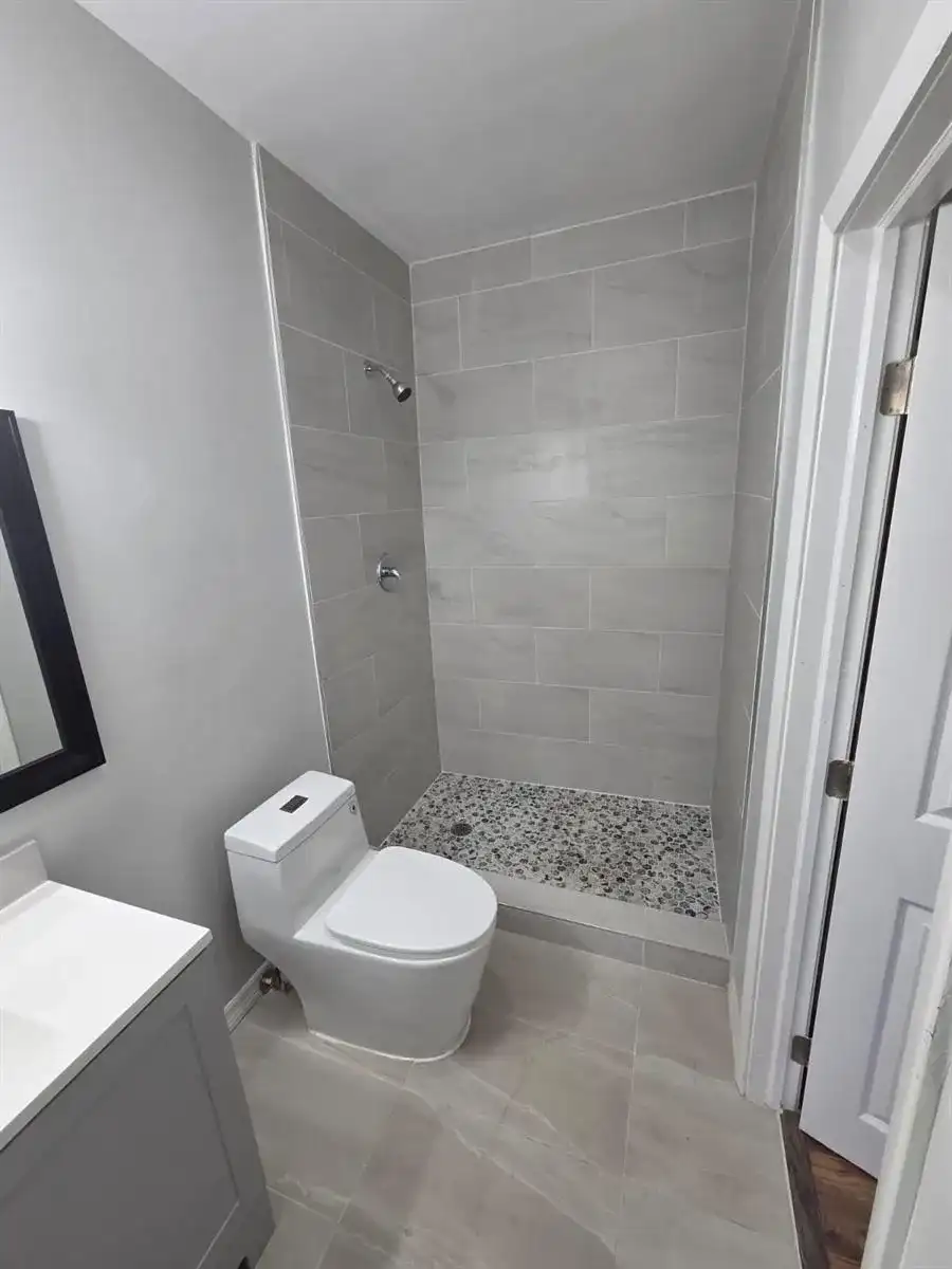 31 Edmund Road # 5, West Park FL 33023