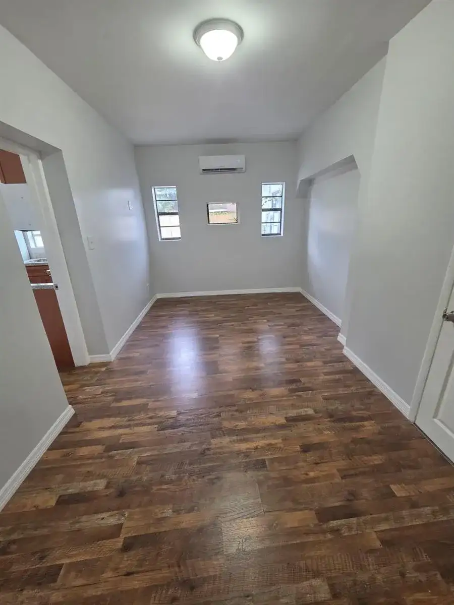 31 Edmund Road # 5, West Park FL 33023 photo 4