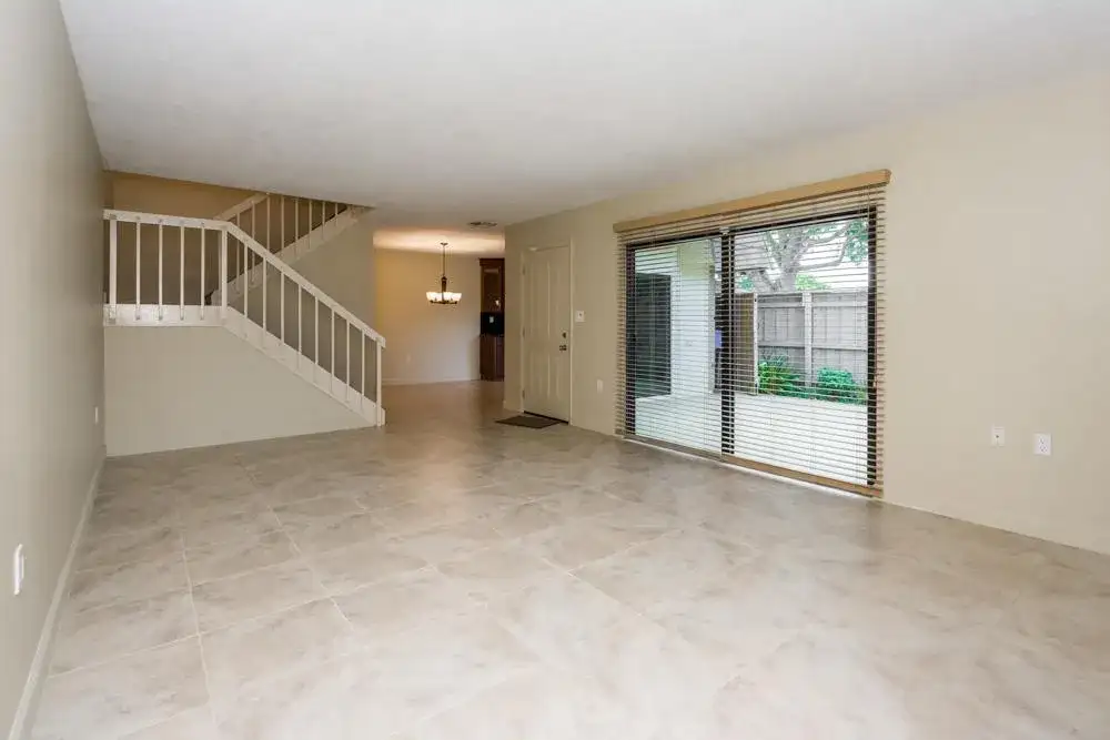818 8th Court, Palm Beach Gardens FL 33410 photo 3