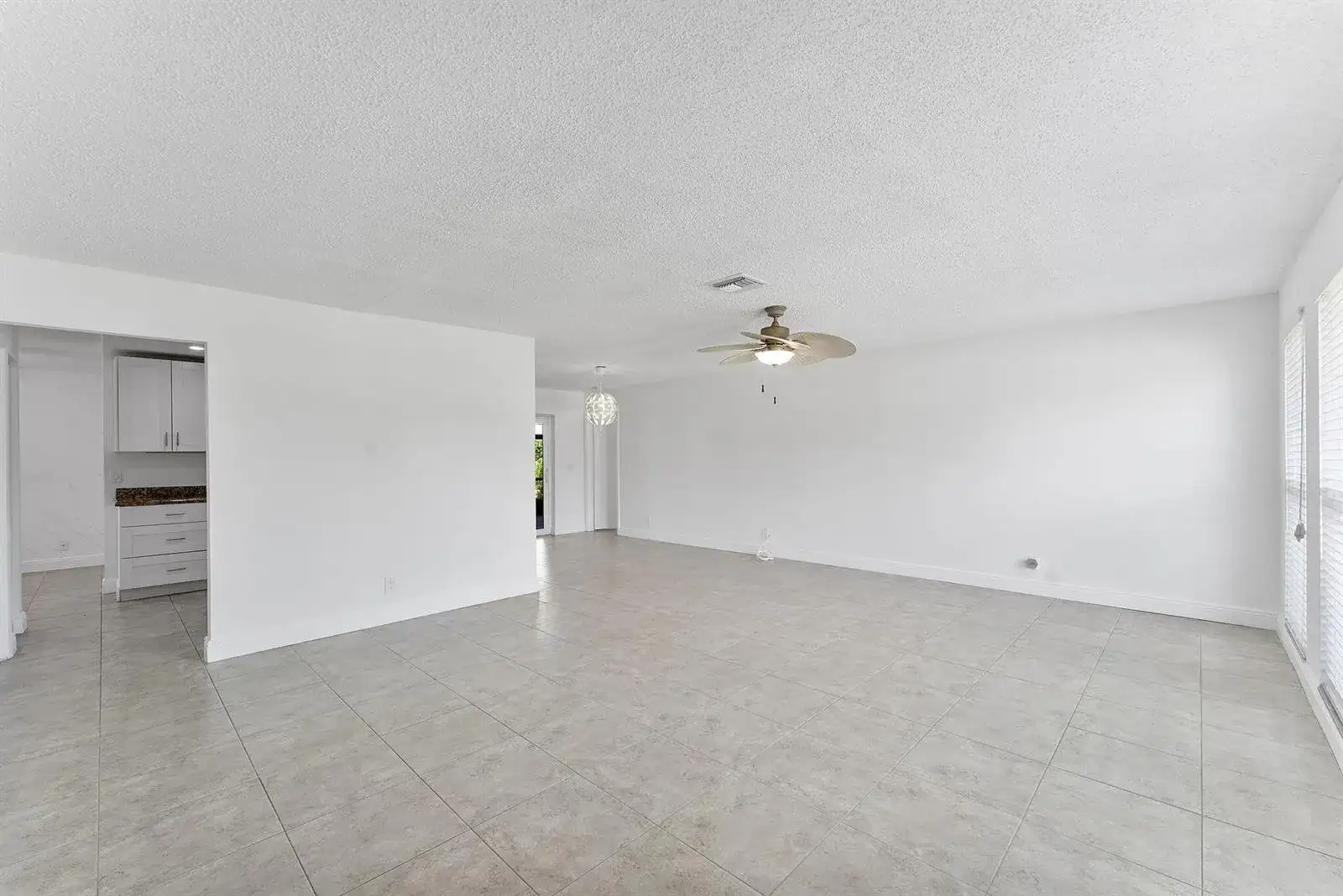 6396 Whispering Wind Way, Delray Beach FL 33484 photo 5
