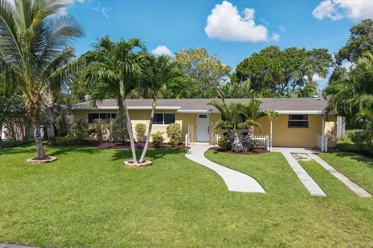 925 NE 25th Avenue, Pompano Beach FL 33062