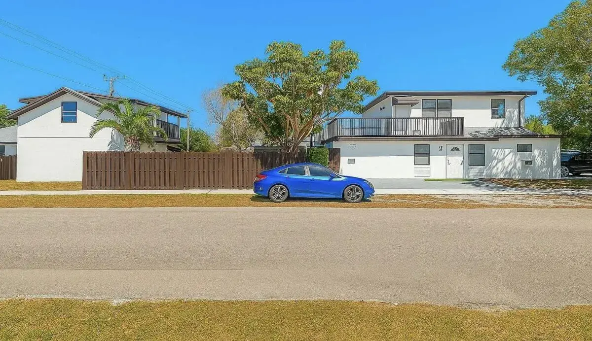 2447 Roosevelt Street # 4, Hollywood FL 33020