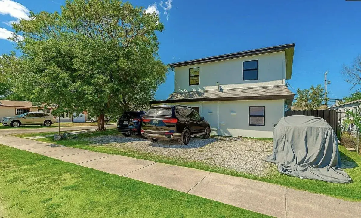 2447 Roosevelt Street # 4, Hollywood FL 33020