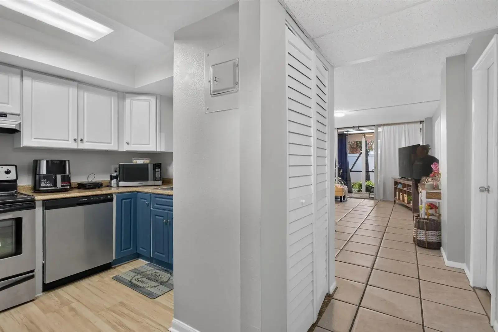 118 Royal Pk Drive # 1f, Oakland Park FL 33309 photo 3