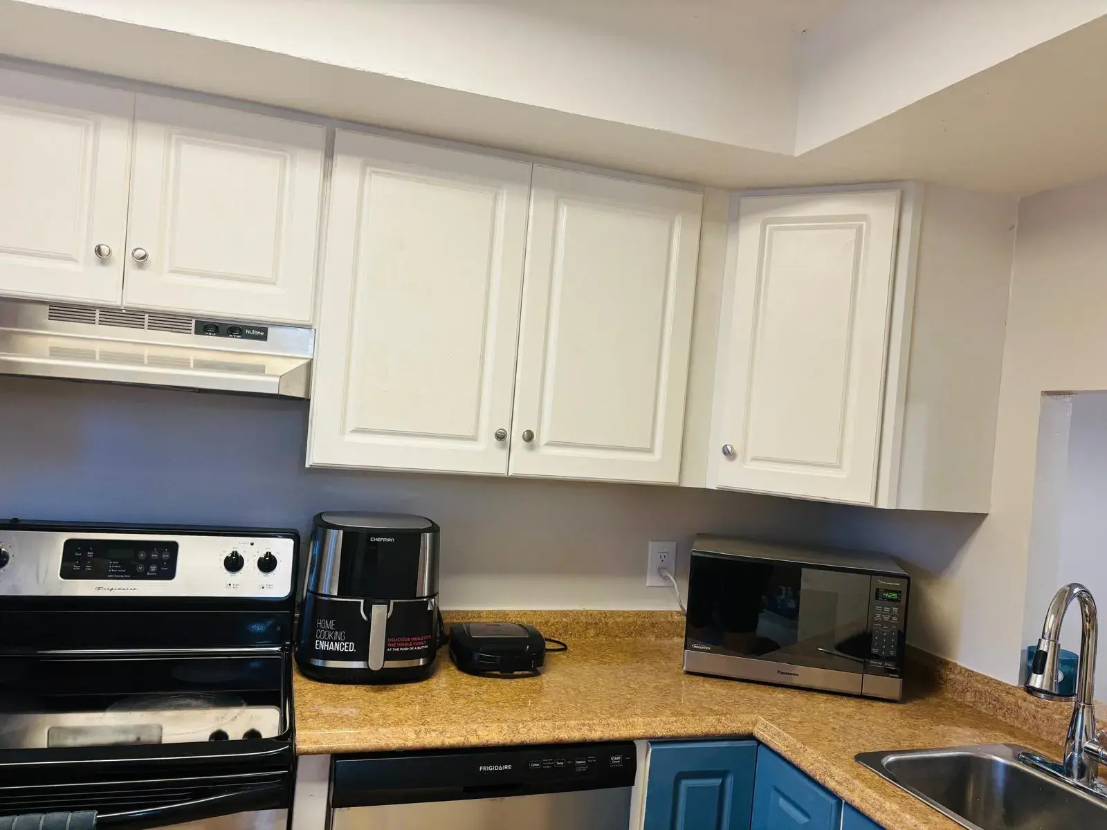 118 Royal Pk Drive # 1f, Oakland Park FL 33309