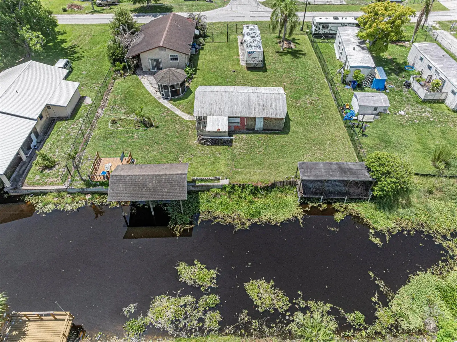 1040 Lissie Lane, Okeechobee FL 34974 photo 3