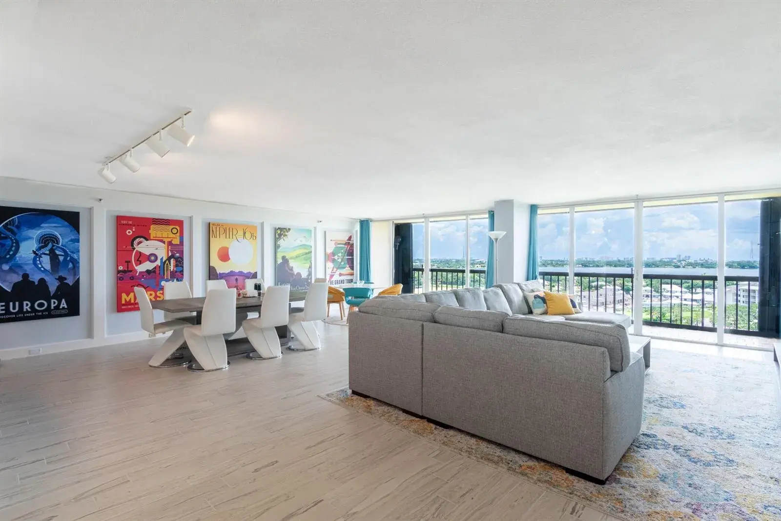 2450 Presidential Way # 1405, West Palm Beach FL 33401