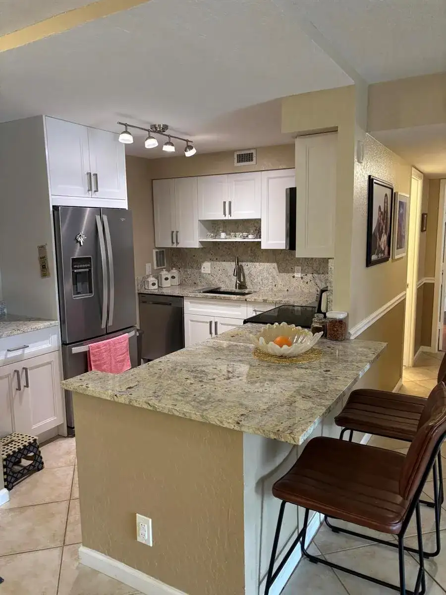 1000 Spanish River Road # 3c, Boca Raton FL 33432 photo 2
