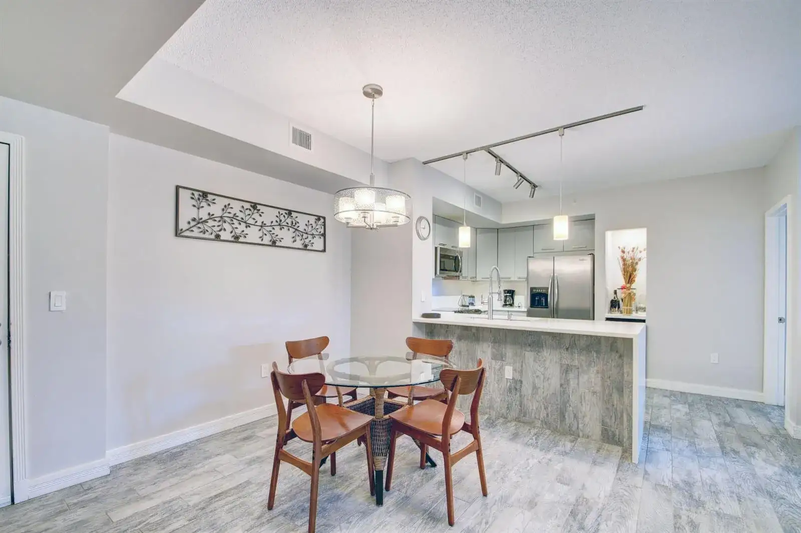 720 S Sapodilla Avenue # 208, West Palm Beach FL 33401 photo 3