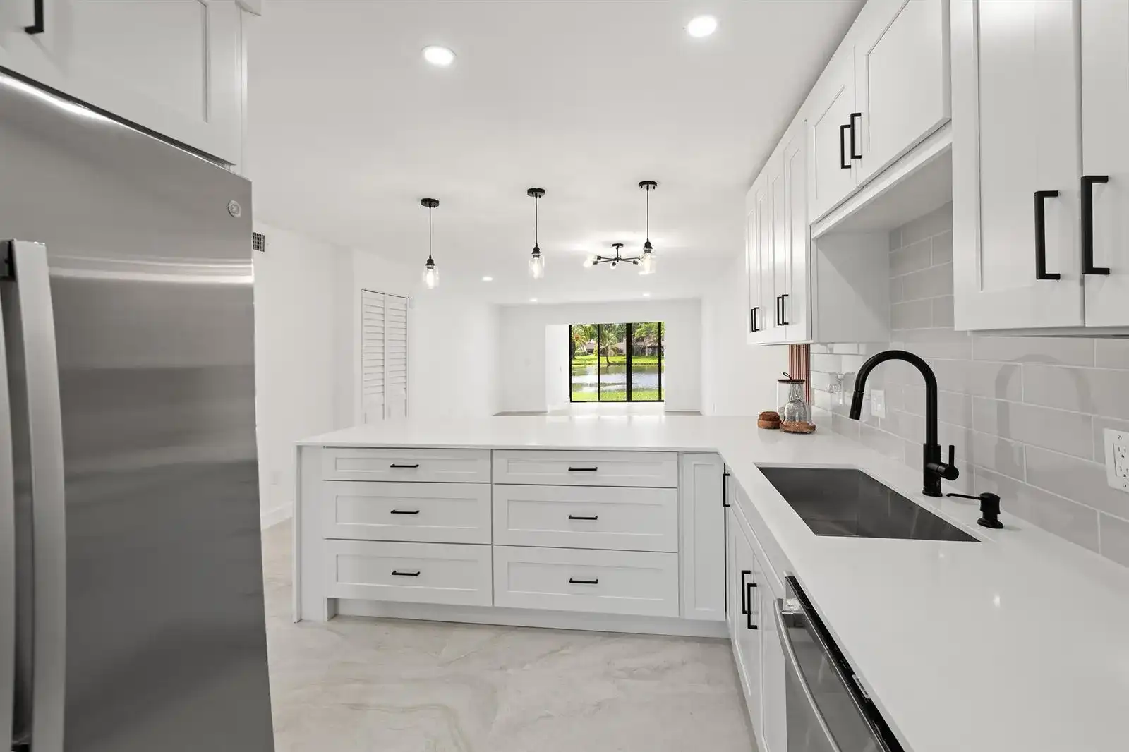 9293 Vista Del Lago # 15c, Boca Raton FL 33428