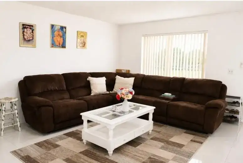 321 Burgundy G, Delray Beach FL 33484 photo 3