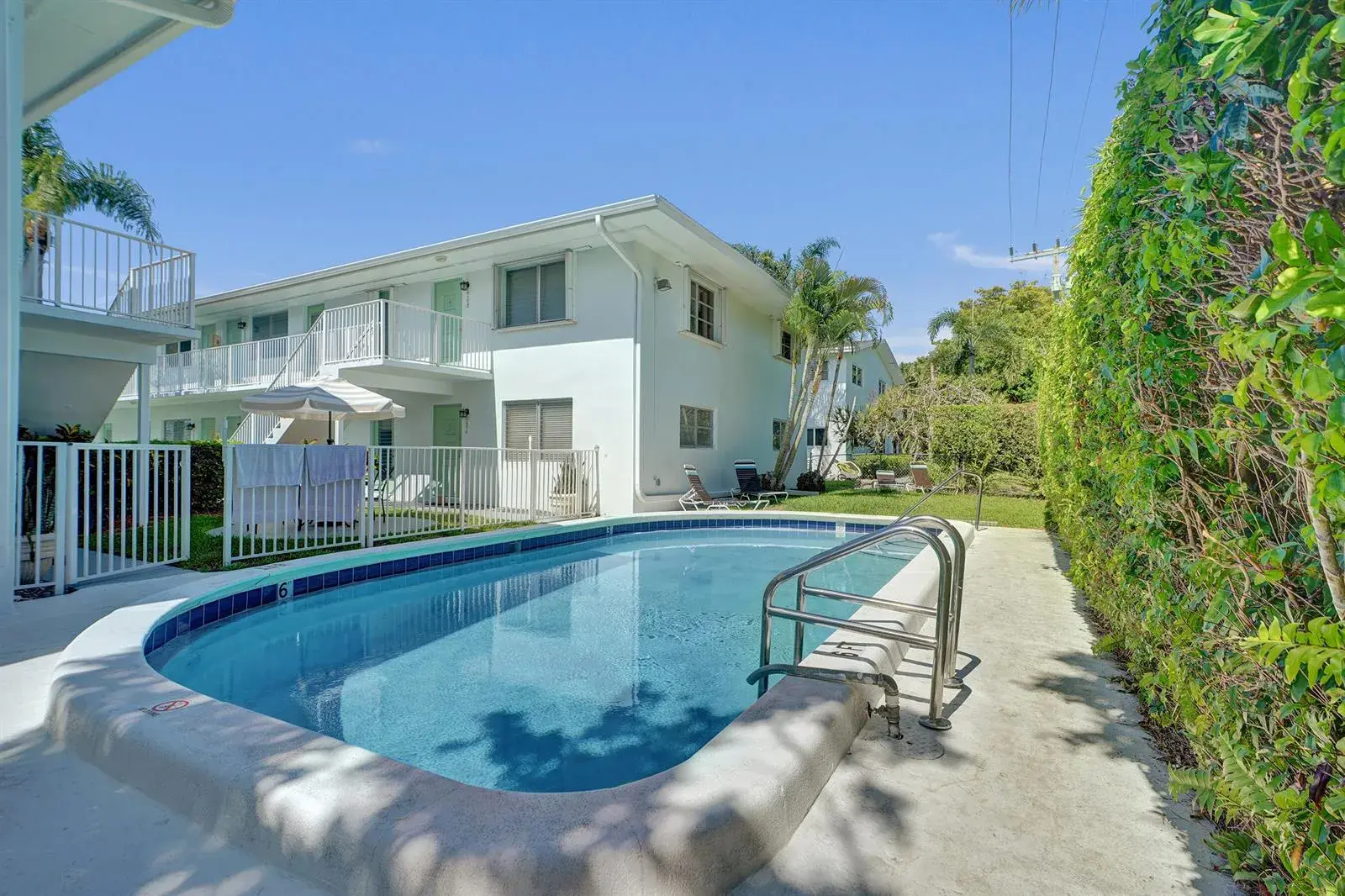 2050 NE 39th Street # 101, Fort Lauderdale FL 33308