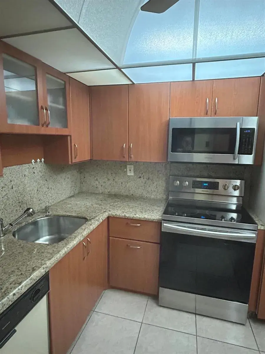 1833 S Ocean Drive # 205, Hallandale Beach FL 33009
