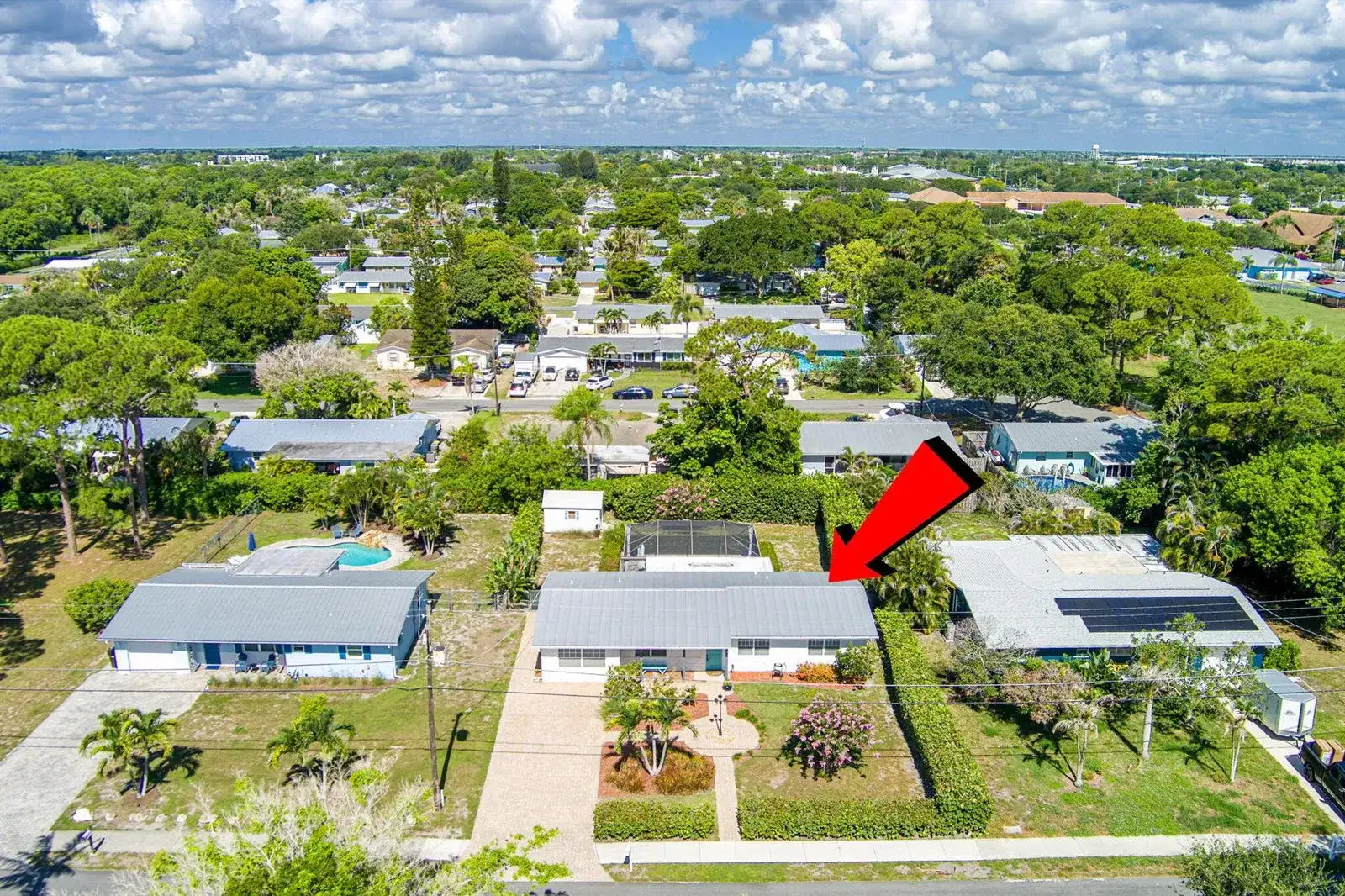 1252 SE Madison Avenue, Stuart FL 34996 photo 3