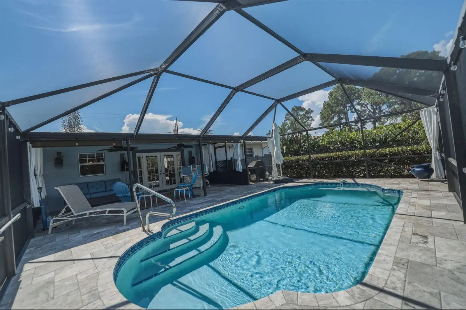 1252 SE Madison Avenue, Stuart FL 34996 photo 5