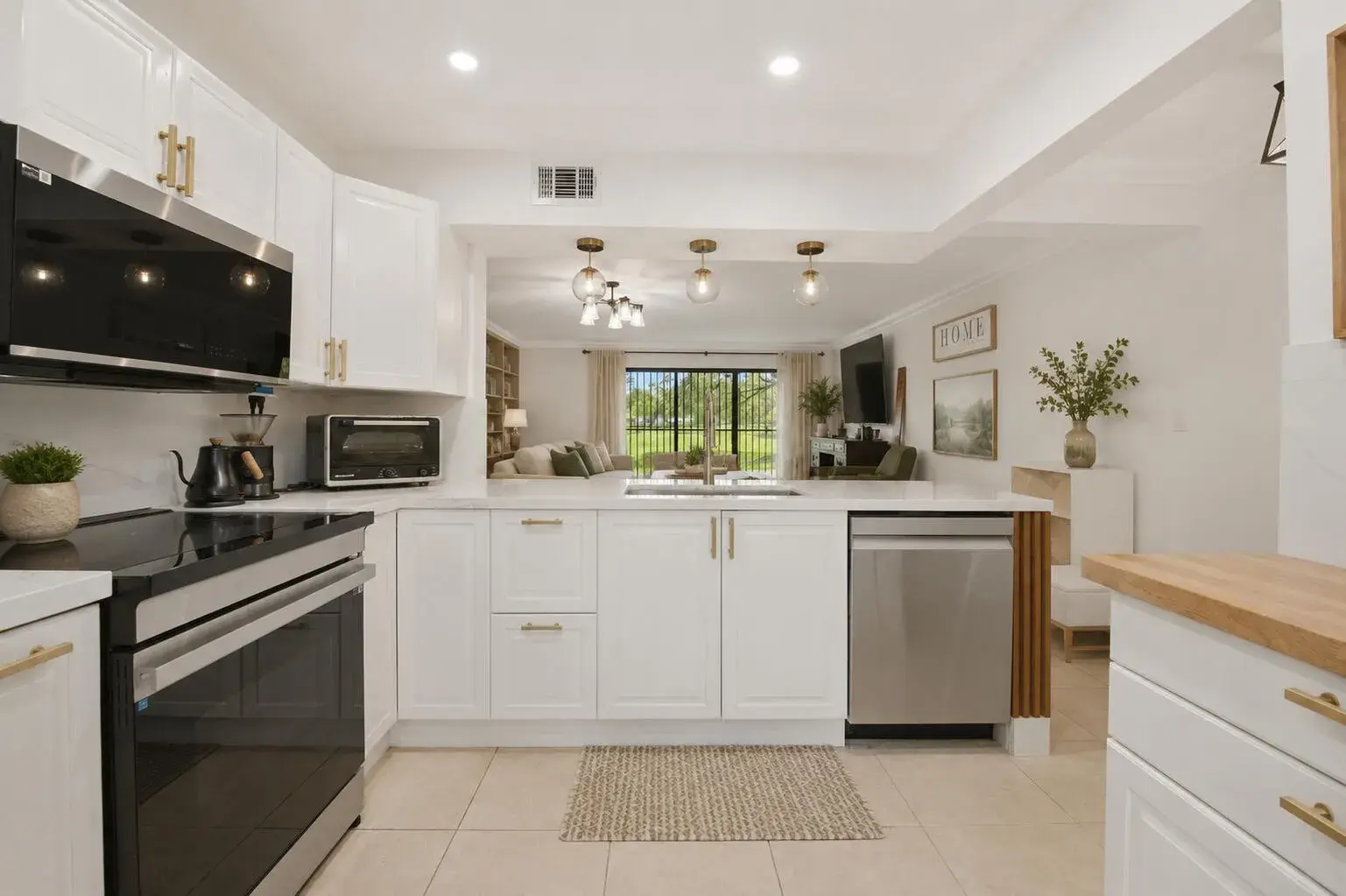 371 W Park Drive # 17, Miami FL 33172
