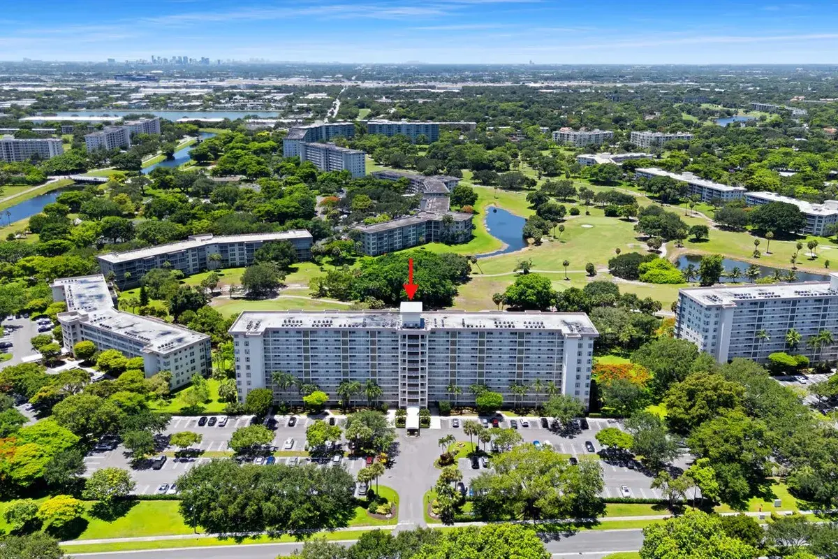 3510 Oaks Way # 406, Pompano Beach FL 33069