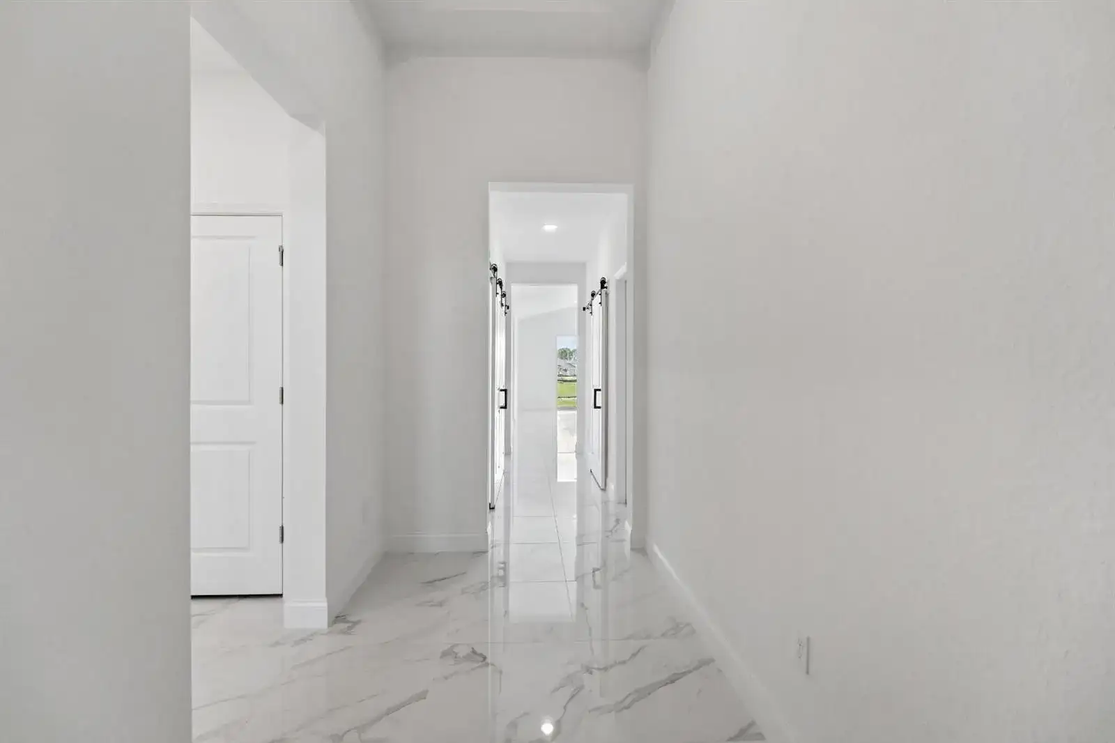 10056 NW Field Flower Trail, Port St. Lucie FL 34987 photo 2