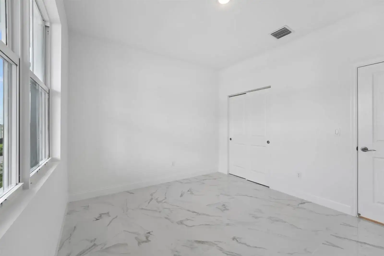 10056 NW Field Flower Trail, Port St. Lucie FL 34987 photo 4