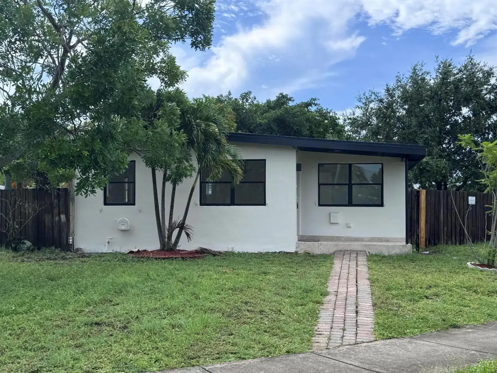 4310 NE 13th Avenue, Pompano Beach FL 33064 photo 2