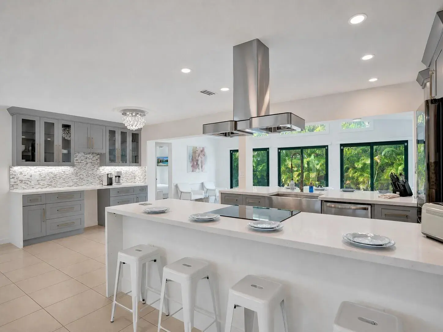 5251 NE 26th Avenue, Fort Lauderdale FL 33308