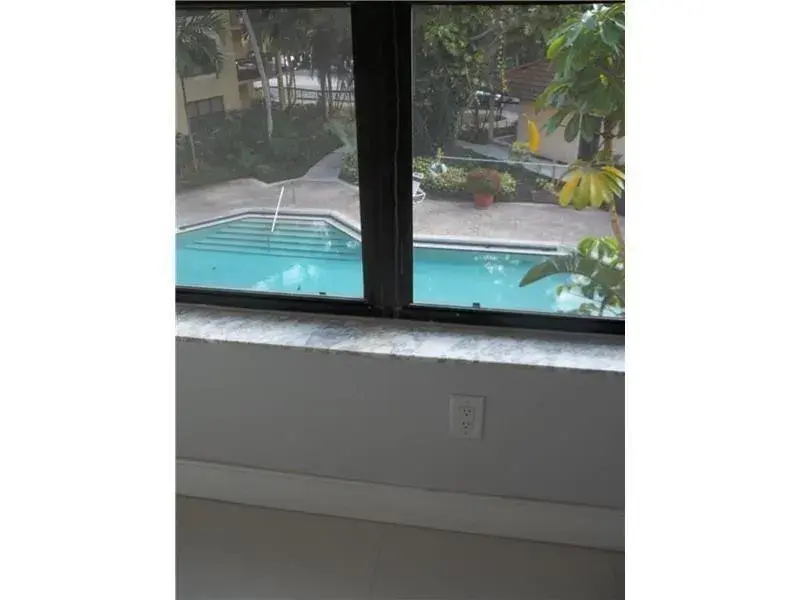 4261 W Mcnab Road # 32, Pompano Beach FL 33069