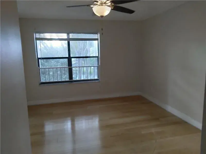4261 W Mcnab Road # 32, Pompano Beach FL 33069