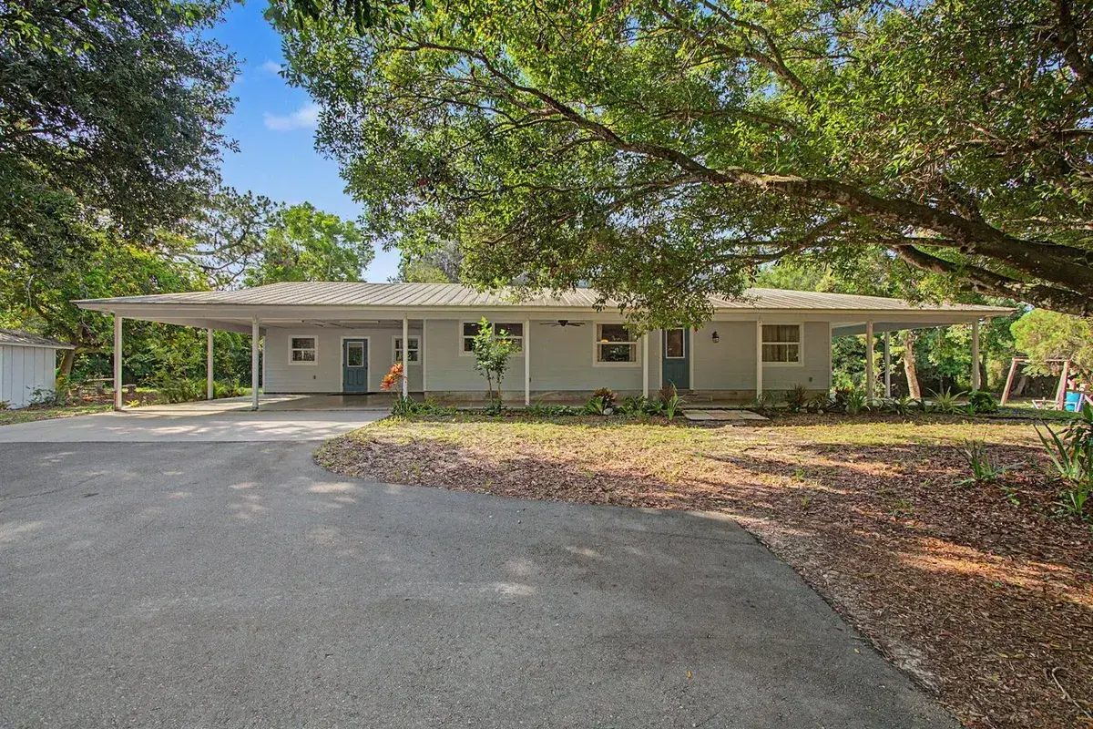 5625 SE Ault Avenue, Stuart FL 34997