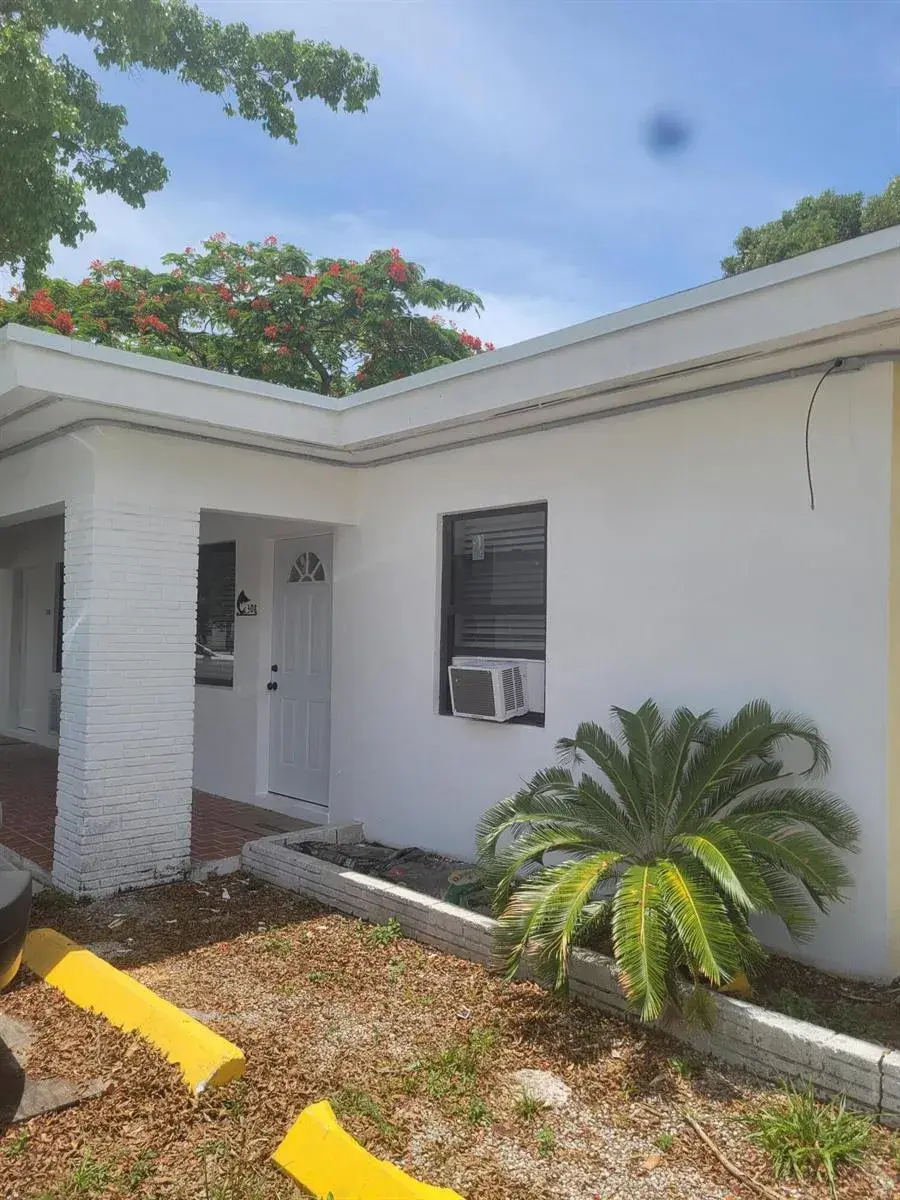 2101 SE 4th Avenue, Fort Lauderdale FL 33316