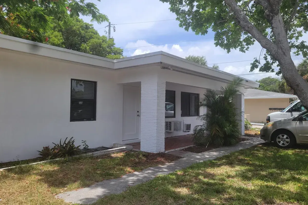 2101 SE 4th Avenue, Fort Lauderdale FL 33316