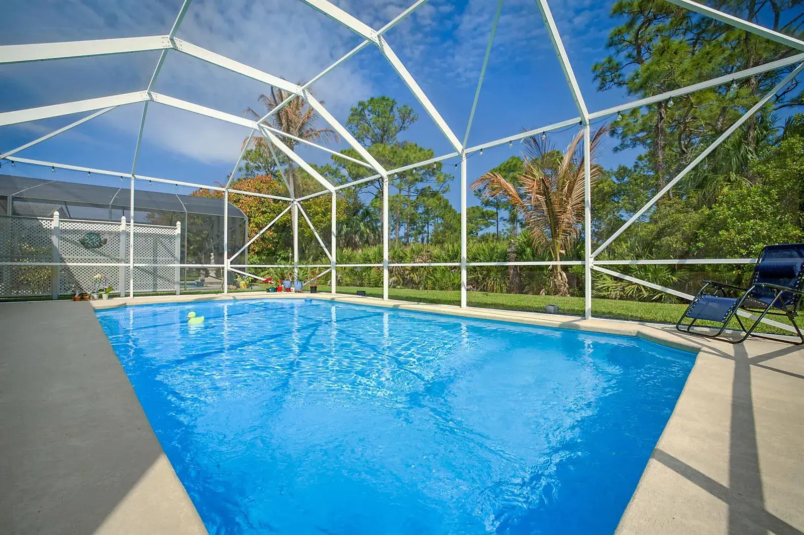 7004 SE Twin Oaks Circle, Stuart FL 34997