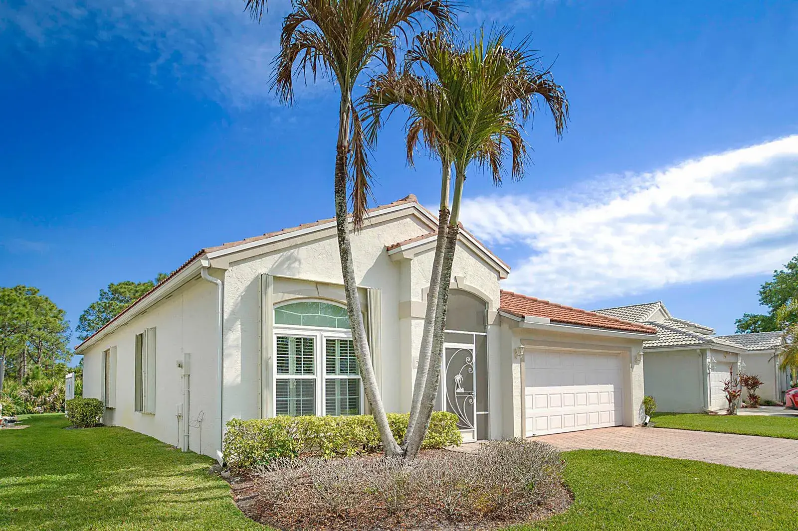 7004 SE Twin Oaks Circle, Stuart FL 34997