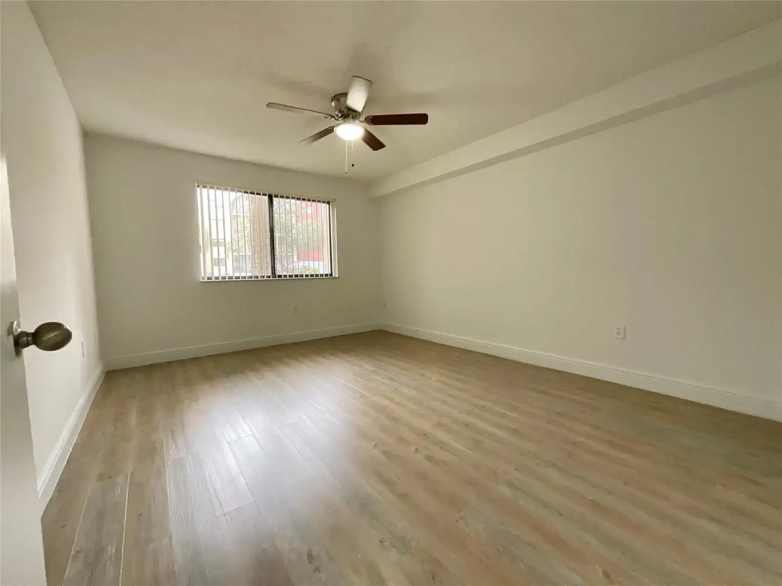 9517 Fontainebleau Boulevard # 506, Miami FL 33172 photo 4