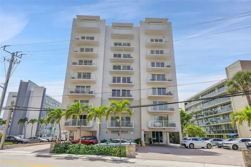 95 N Birch Road # 301, Fort Lauderdale FL 33304