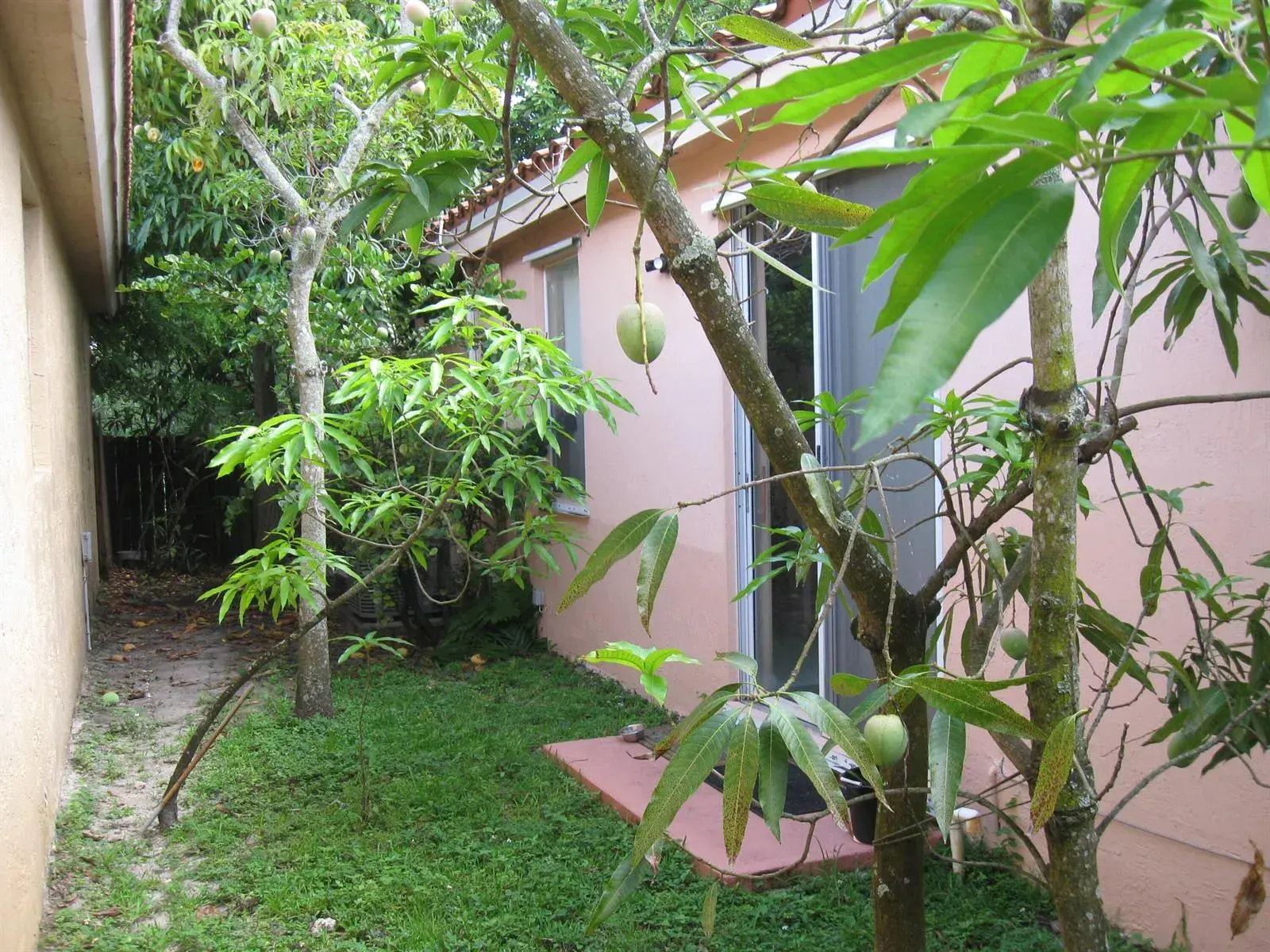 10232 SW 16th Court, Pembroke Pines FL 33025