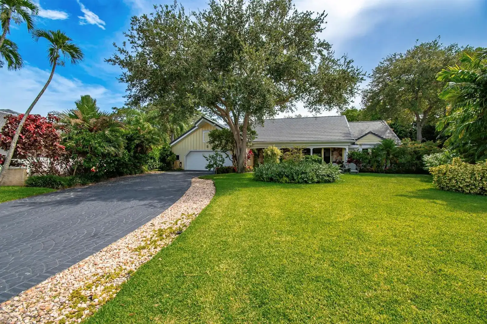 6962 S Grande Drive, Boca Raton FL 33433