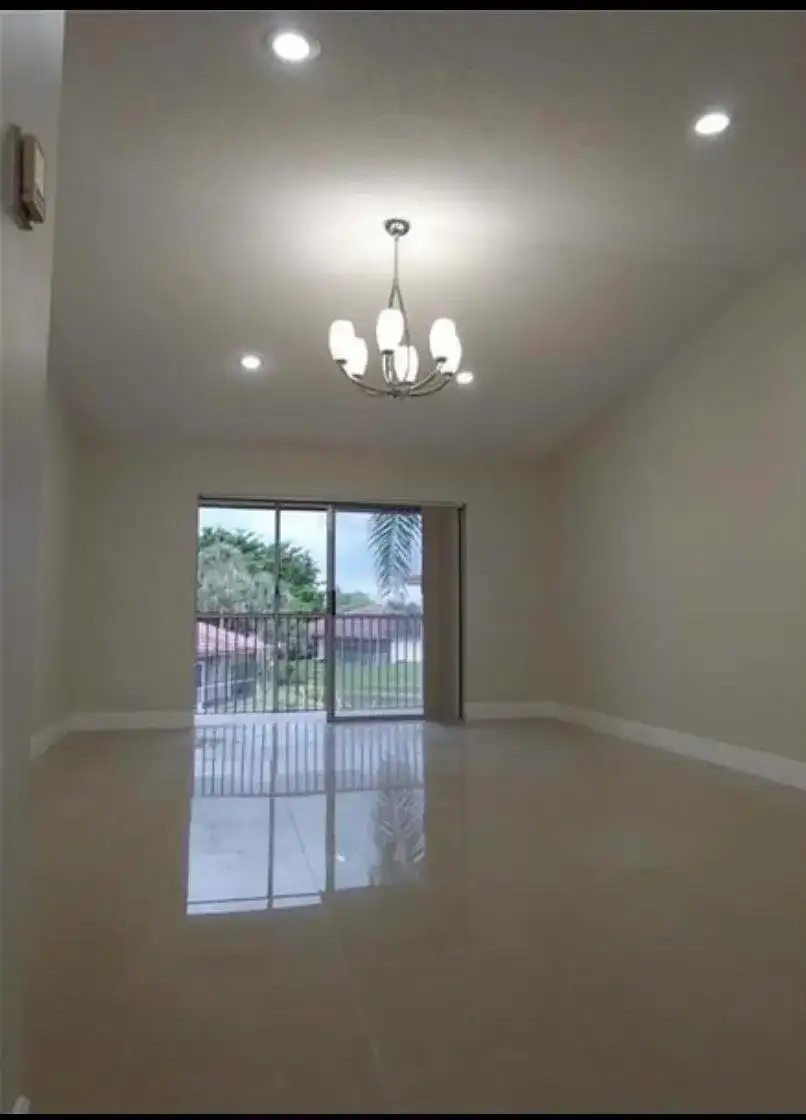 9903 Three Lakes Circle, Boca Raton FL 33428 photo 4