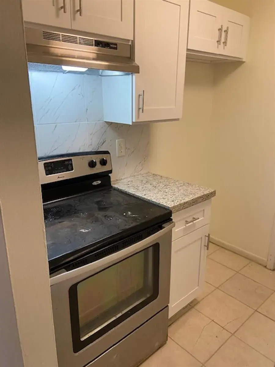 2530 Pierce Street # 202, Hollywood FL 33020