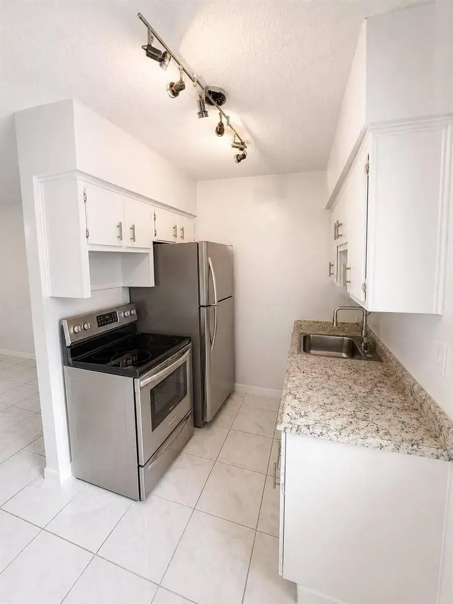 650 SW 15th Avenue # 10, Fort Lauderdale FL 33312