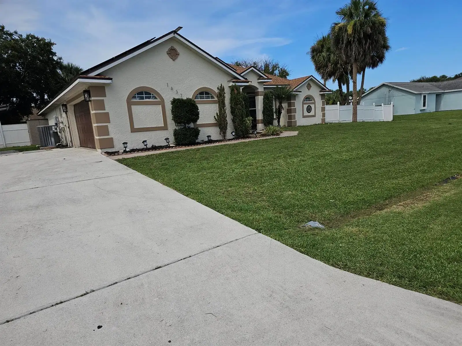 1637 SW La Gorce Avenue, Port St. Lucie FL 34953 photo 3