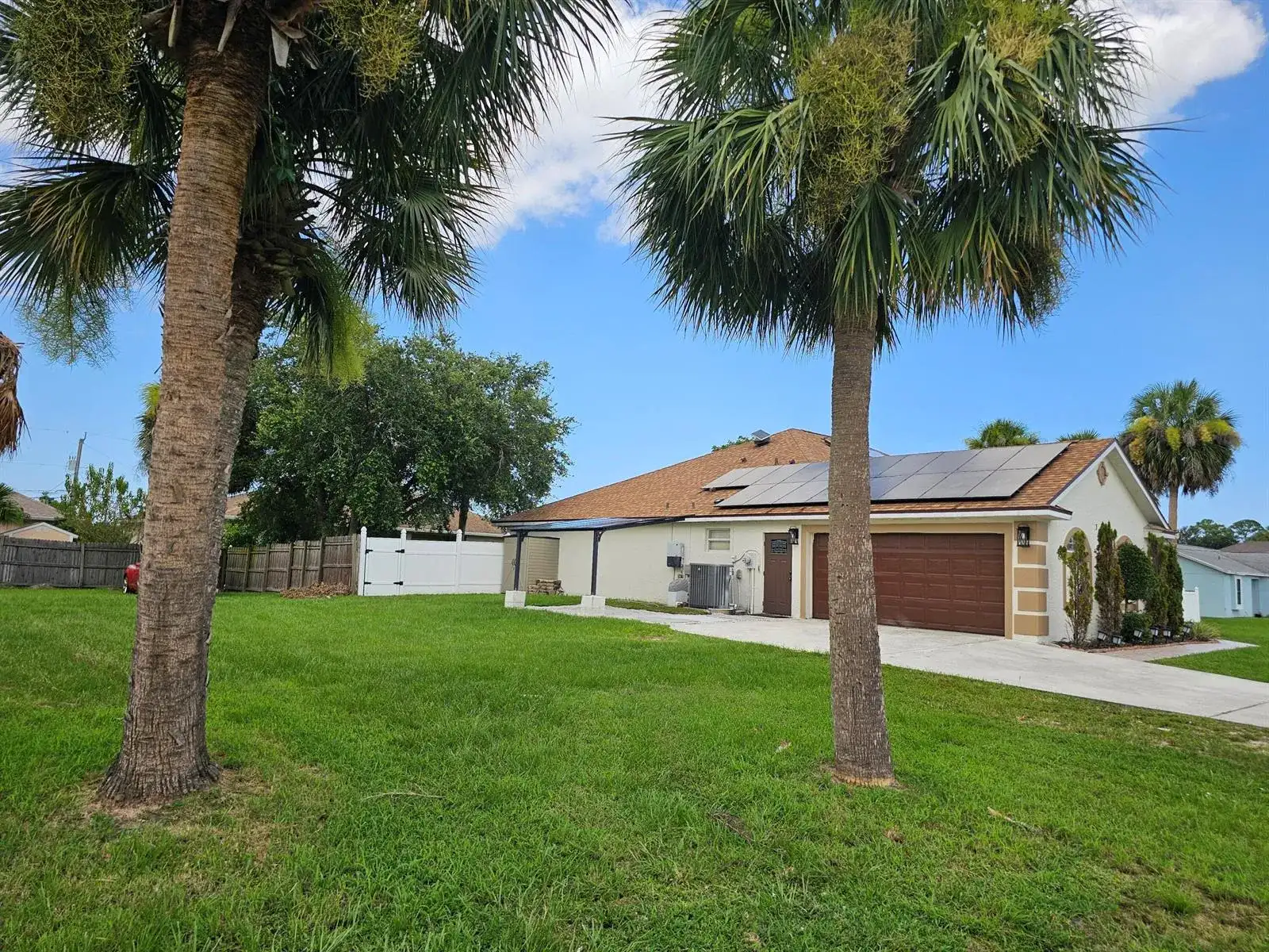 1637 SW La Gorce Avenue, Port St. Lucie FL 34953 photo 4